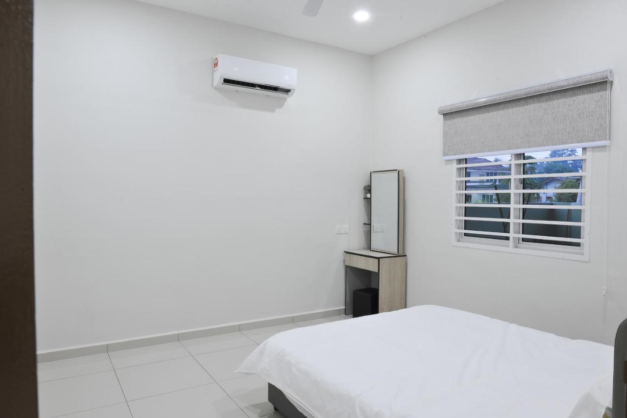 Comfort House At Bukit Baru *